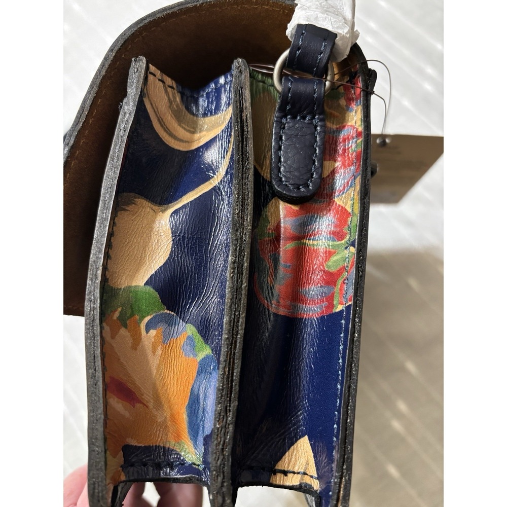 NWT Patricia Nash Lanza Leather Crossbody Shoulder Bag Le Fleur Floral Navy - Picture 9 of 16